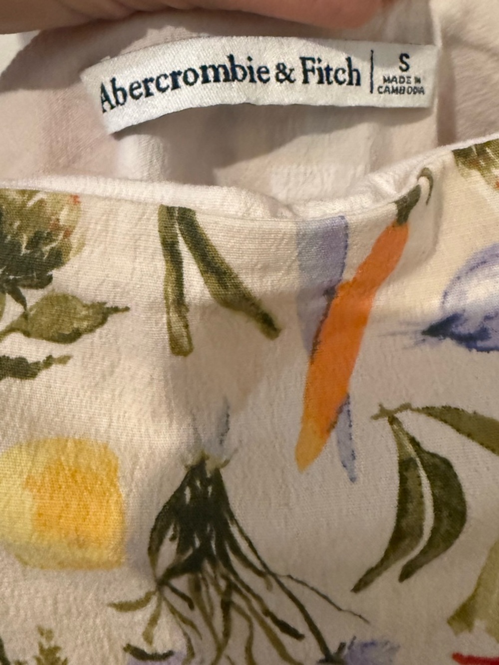 Abercrombie & Fitch Cream Vegetable Print Dress with Multi-Color Accents - Picture 3 of 4